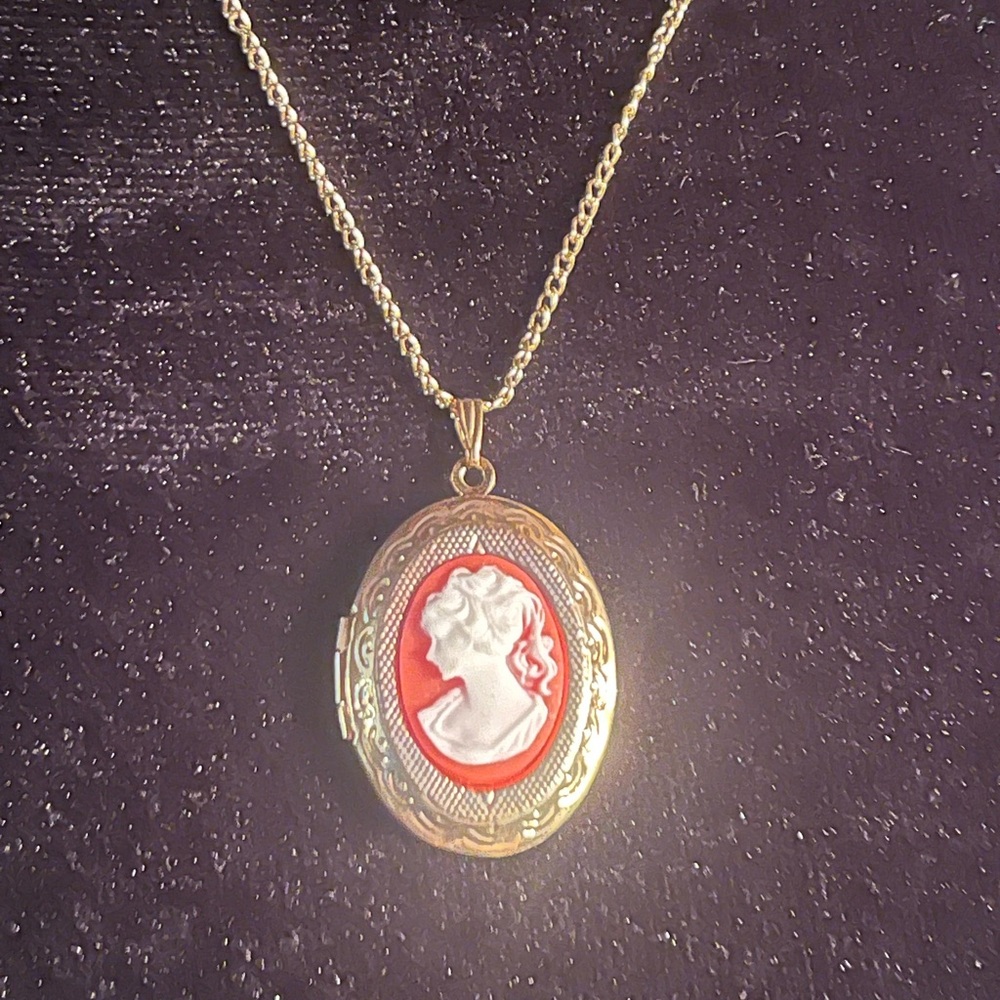 Gold Tone Red Cameo Locket Necklace